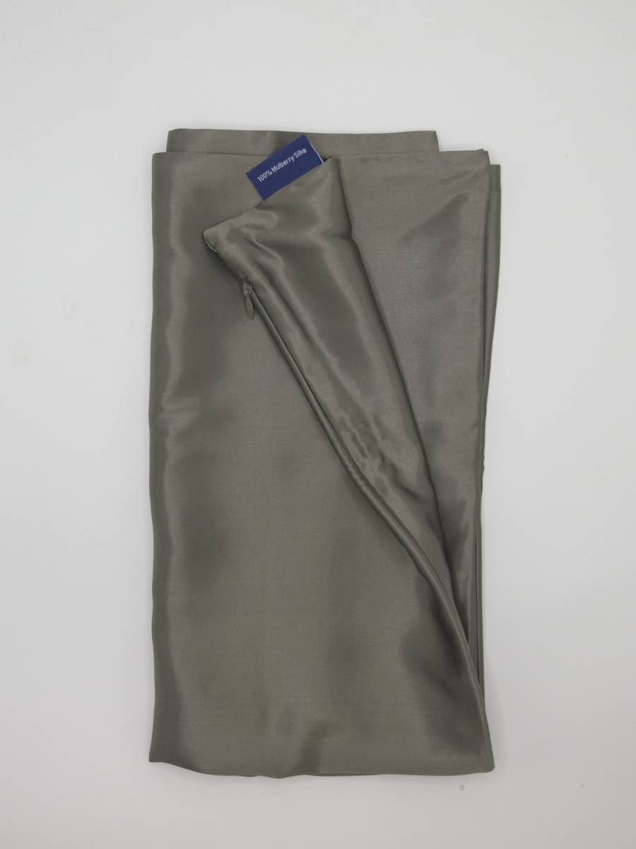 100% Mulberry Silk Pillowcase (OEKO-TEX) Dark Grey