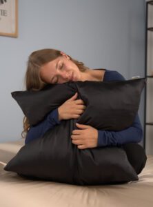 100% Mulberry Silk Pillowcase (OEKO-TEX) Black