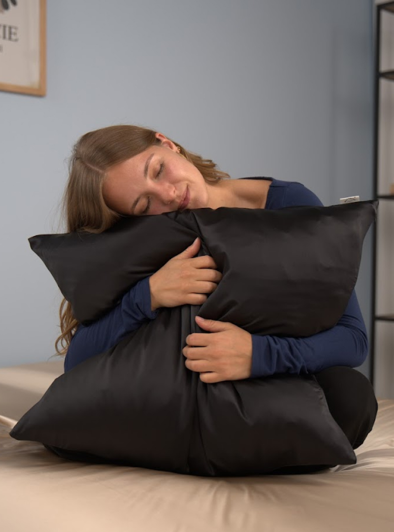 100% Mulberry Silk Pillowcase (OEKO-TEX) Black
