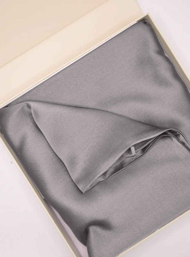 100% Mulberry Silk Pillowcase (OEKO-TEX) Light Grey