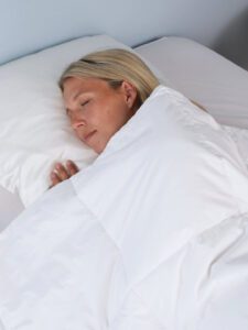 All-Season Duvet (Organic Cotton) by Nattelyst